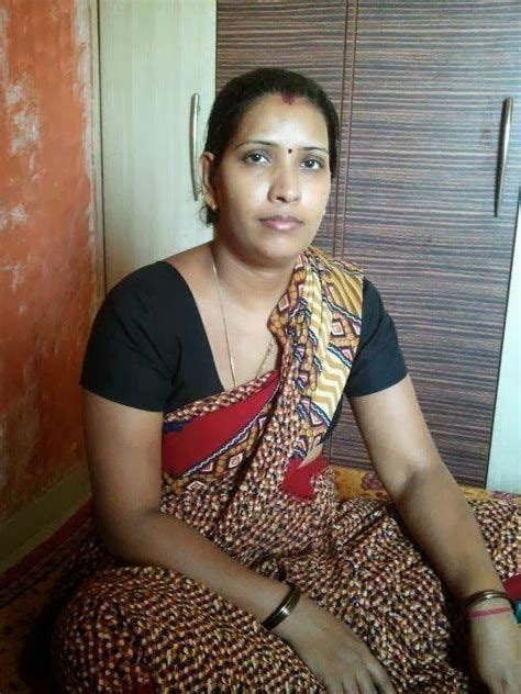 aunty neked photo|Aunty nude pics